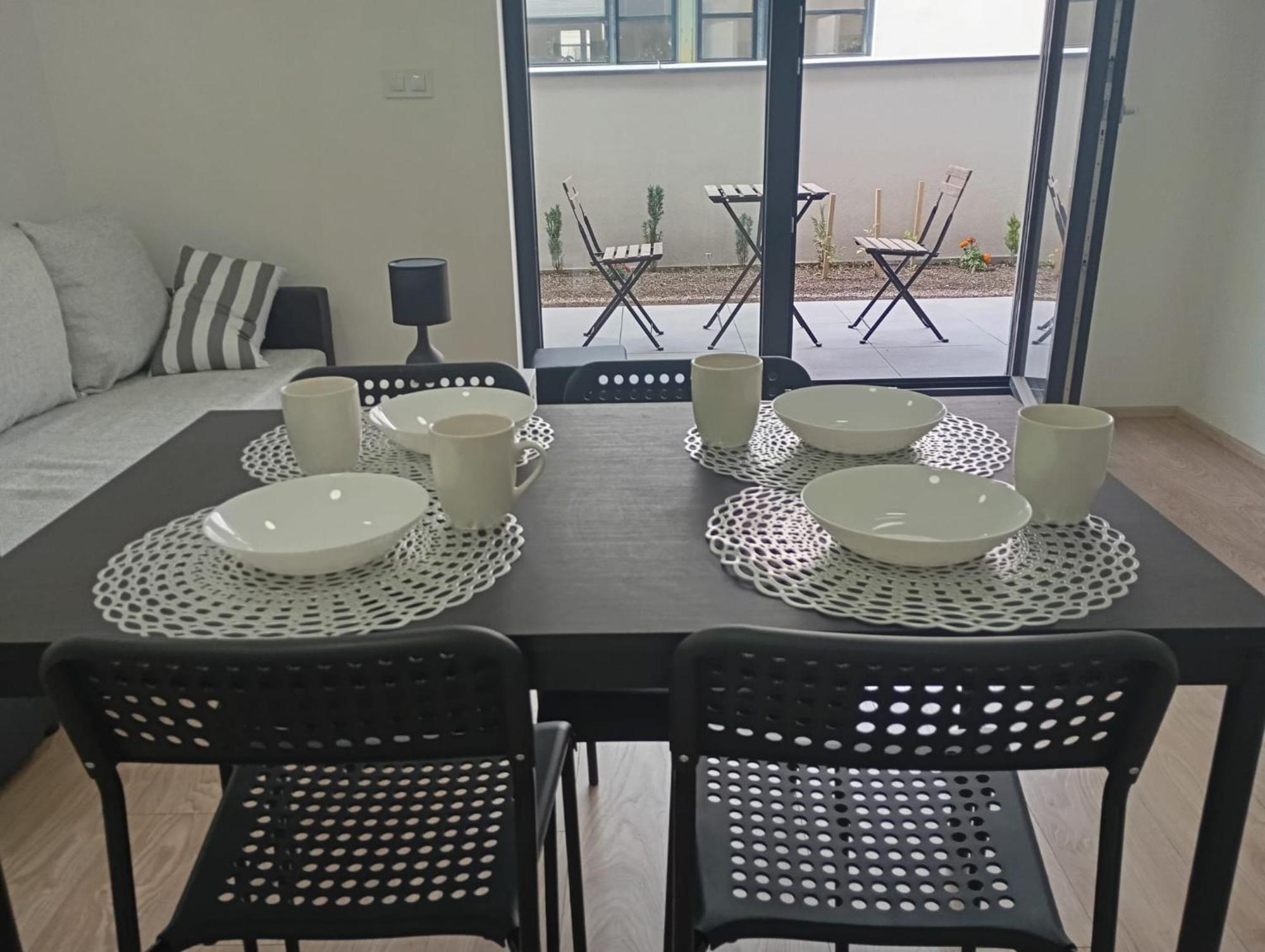 Novy Apartman S Terasou Brno Exterior photo